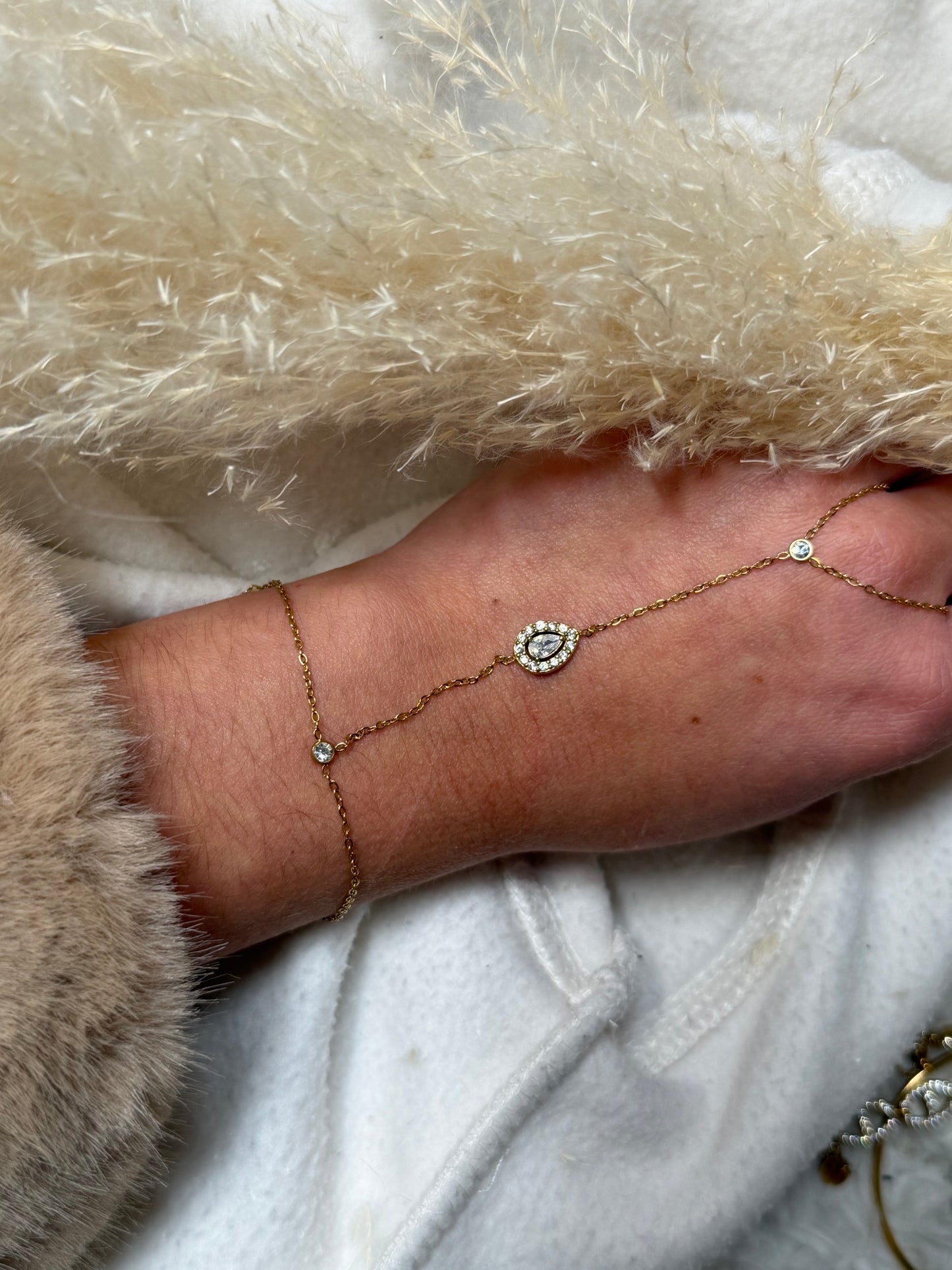 Chaîne de main Monica