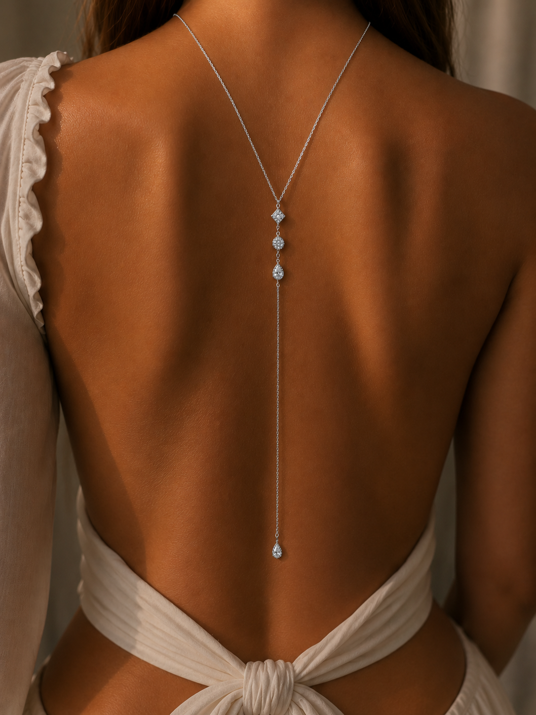 Collier dos lucy