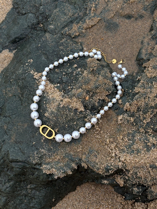 Collier Angela